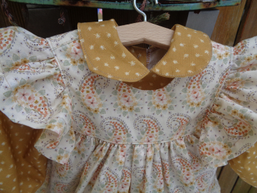 Hängekleid mit Schürze Gloria